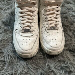 Women's Cream Sneakers